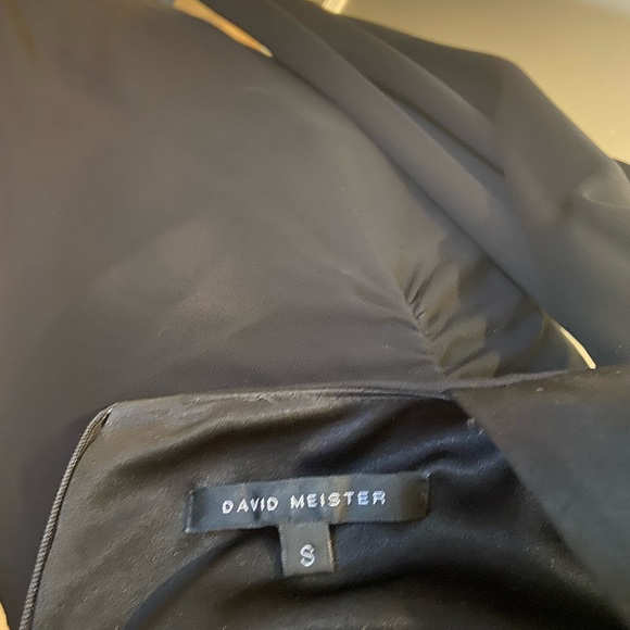 David Meister NWOT long sleeve cold shoulder dress in size small. - Picture 8 of 8